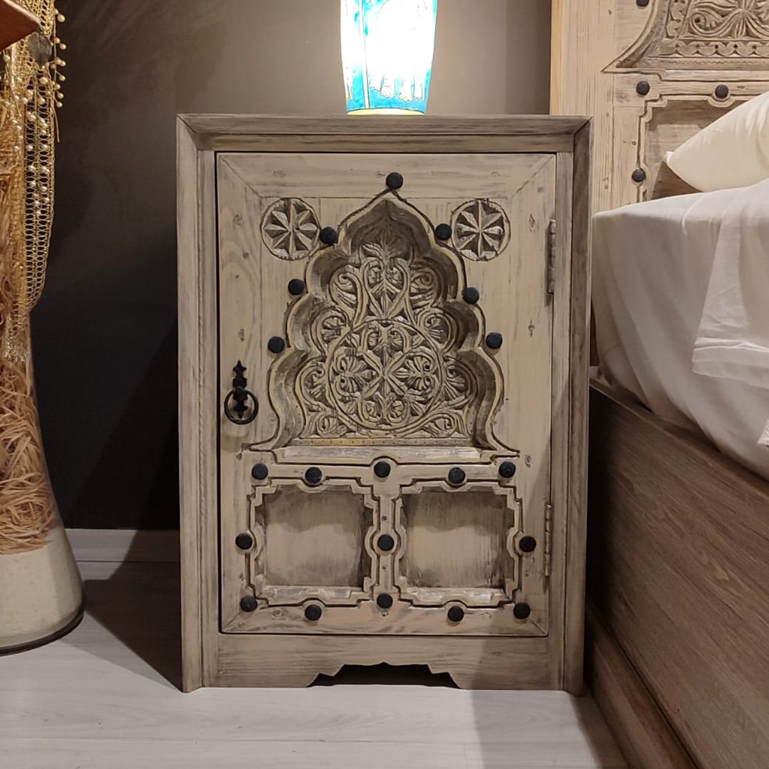 ETNİK MODEL HÜRREM SULTAN ESKİTME KOMODİN M852