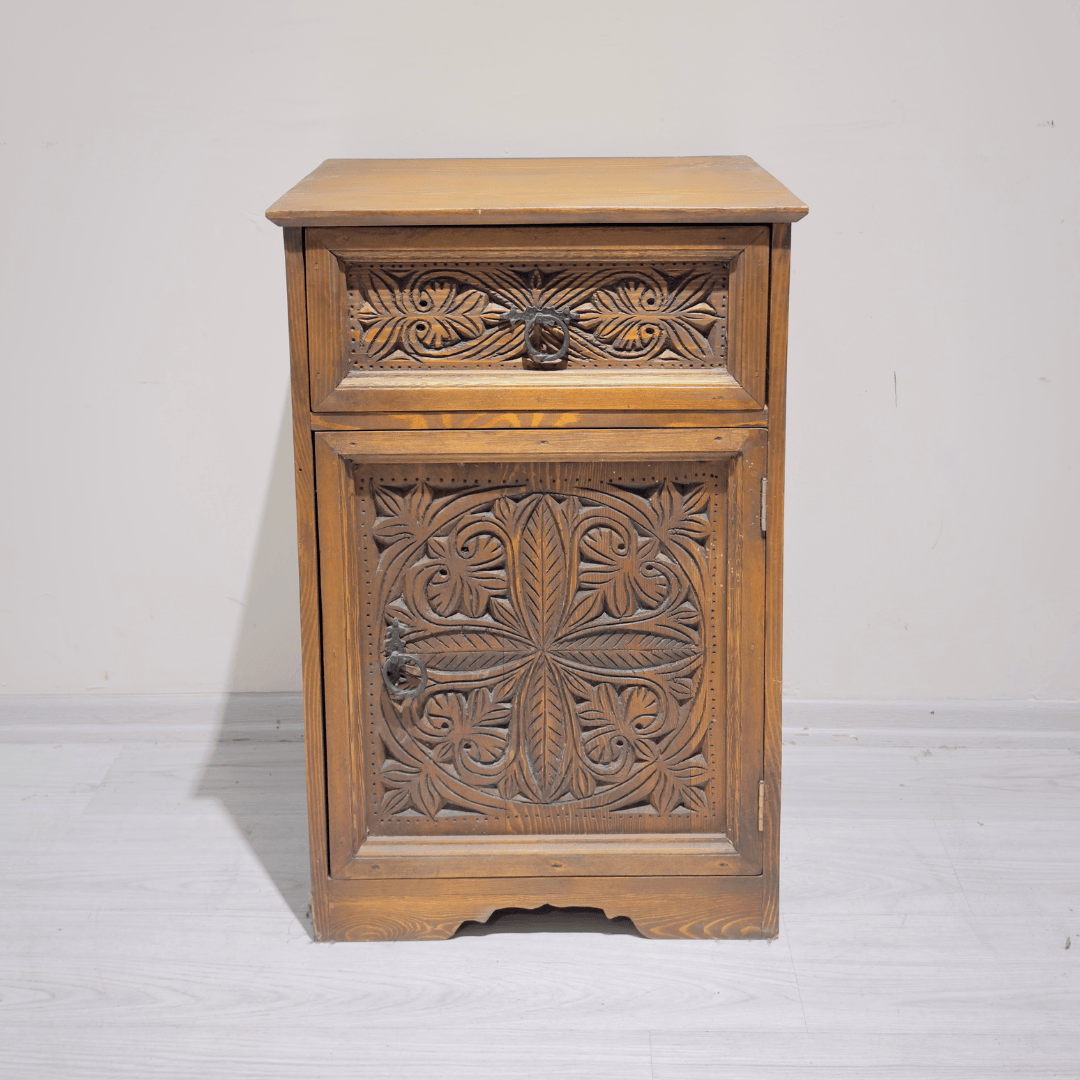 ETNİK MODEL EL OYMA KOMODİN M097