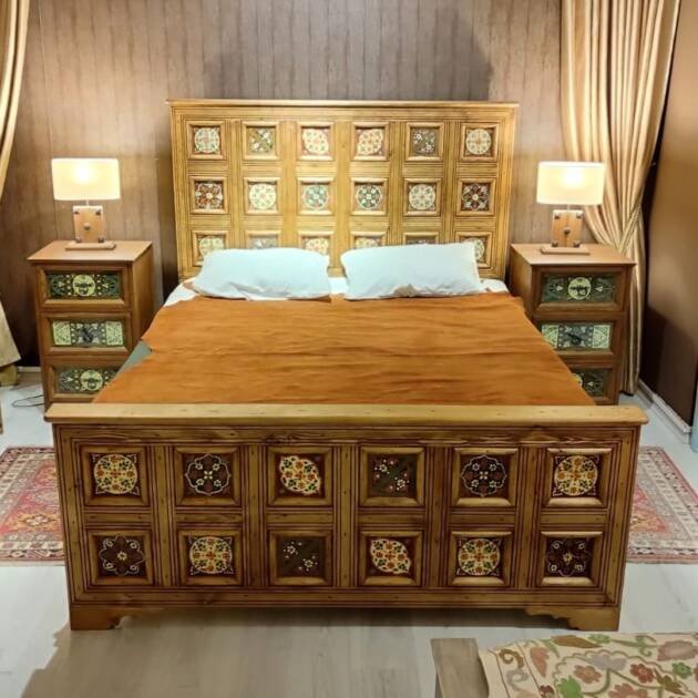 ANTİK TARZ DARGA EL BOYAMA KARYOLA M871