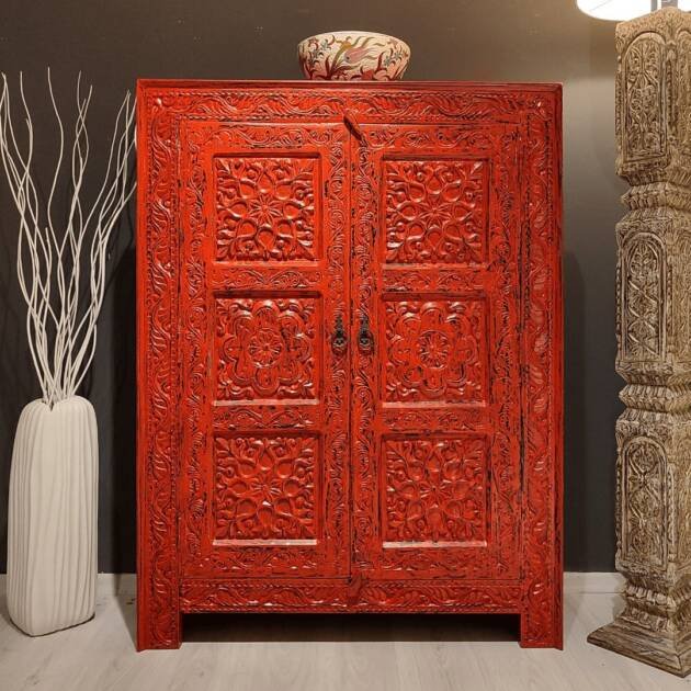 ŞAHMERAN MODEL EL OYMA DOLAP M1022