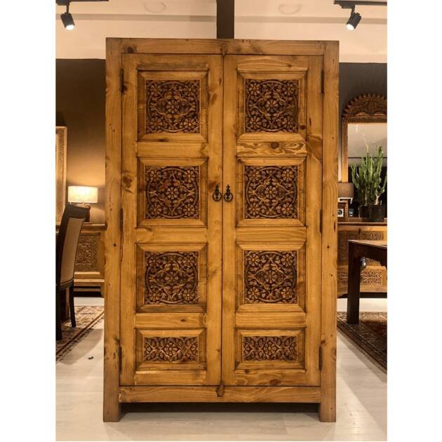 ANTİK TARZ DERİN OYMA DOLAP M457