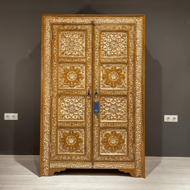 ŞAHMERAN MODEL EL OYMA DOLAP M797-1