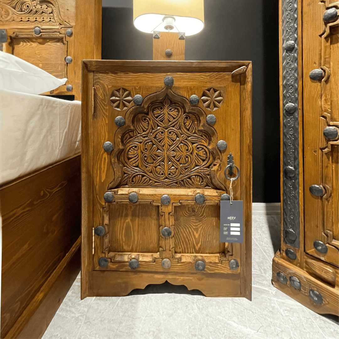 ETNİK MODEL HÜRREM SULTAN EL OYMA KOMODİN M1035